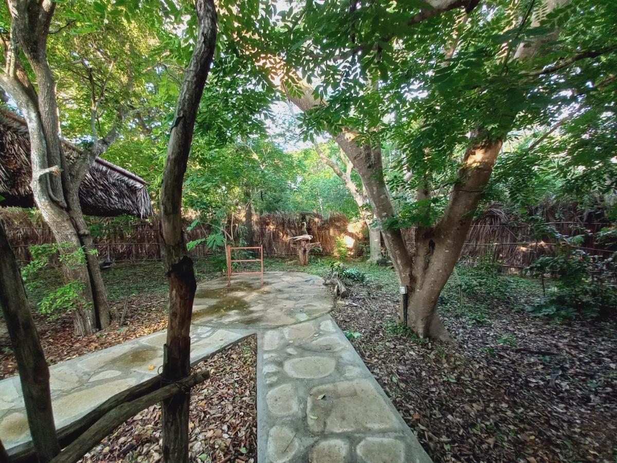Watamu Beach Cottages B&B Exterior foto