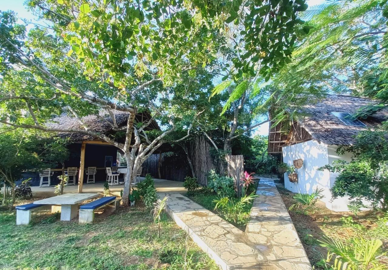 Watamu Beach Cottages B&B Exterior foto