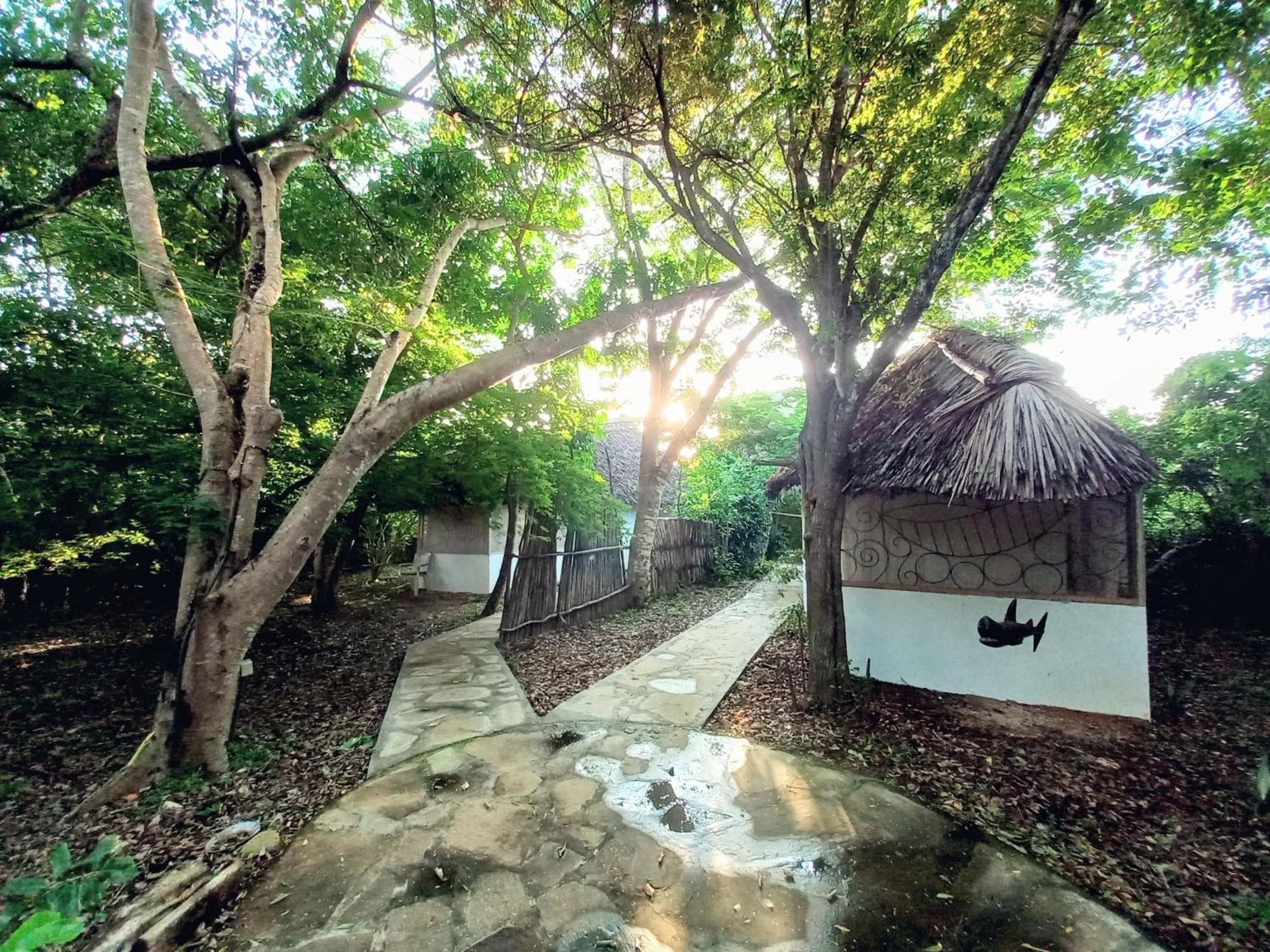 Watamu Beach Cottages B&B Exterior foto