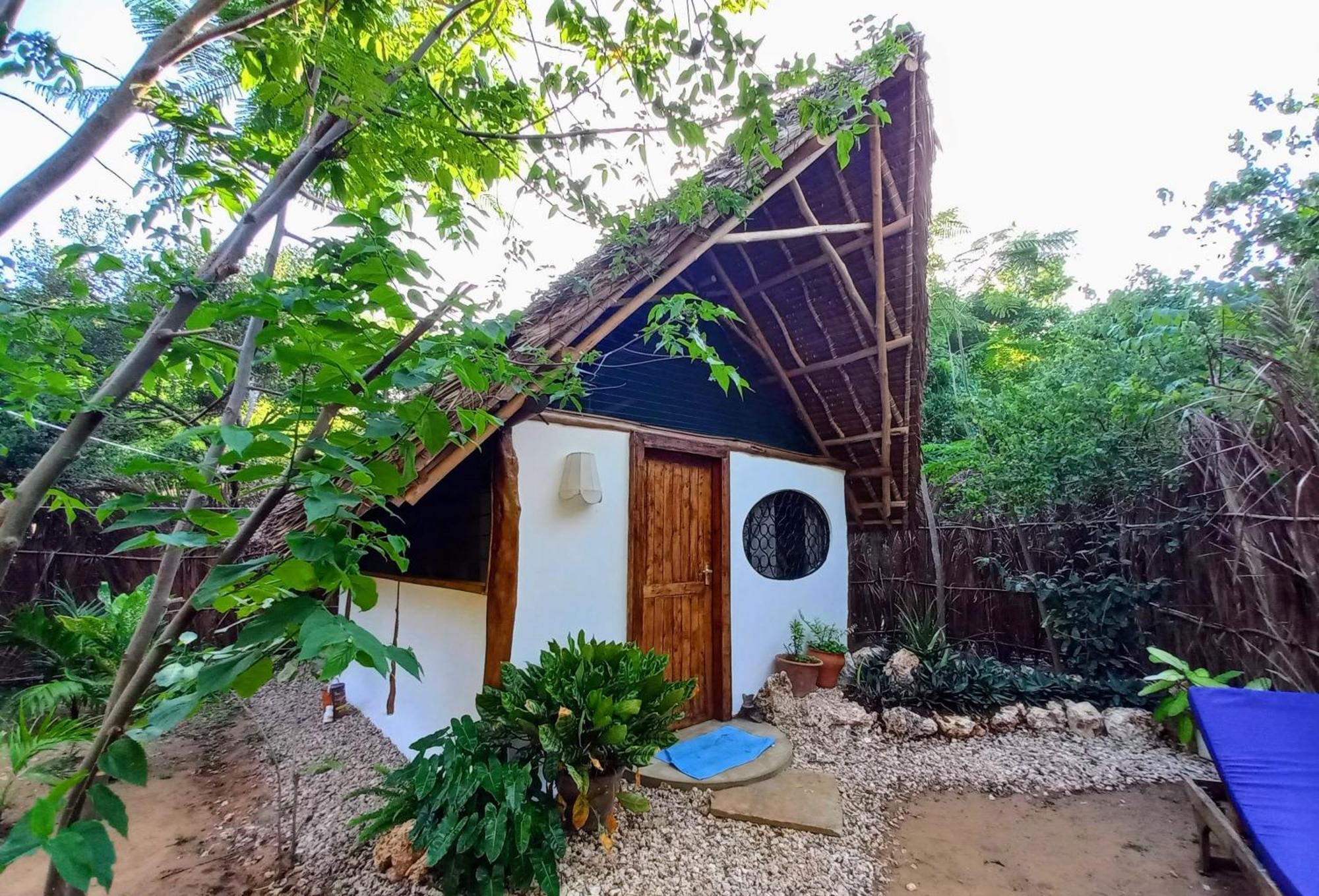 Watamu Beach Cottages B&B Exterior foto
